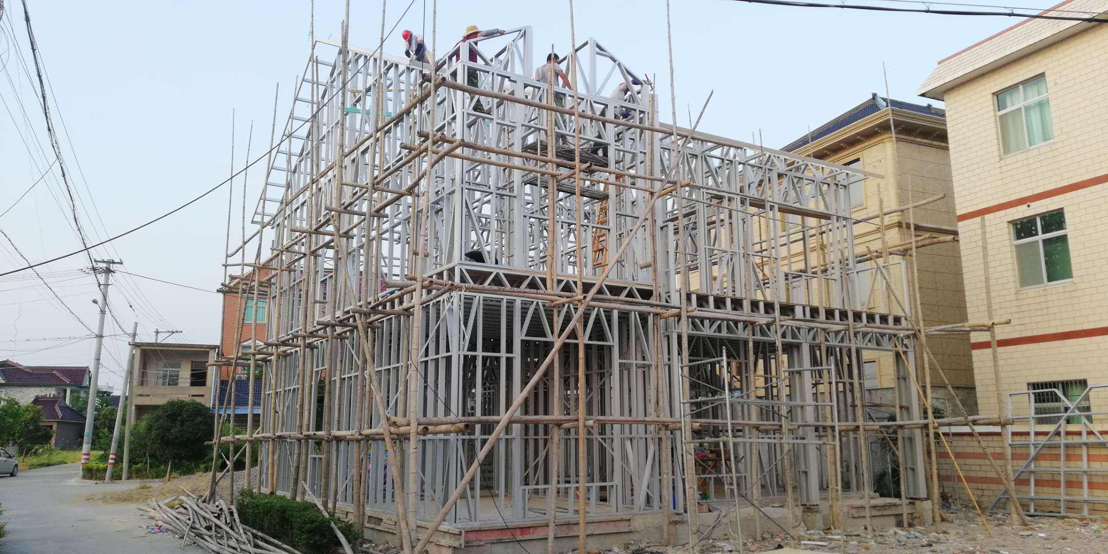 輕鋼別墅施工現(xiàn)場(chǎng).jpeg 輕鋼別墅施工現(xiàn)場(chǎng).jpeg