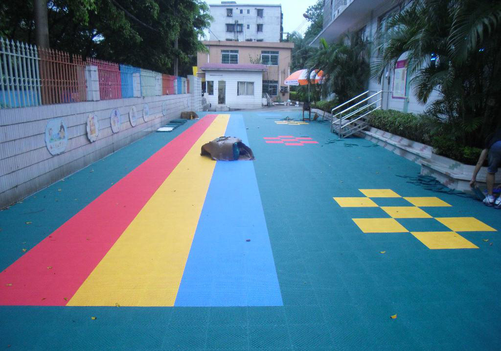 塑膠地板選購要點.jpg 塑膠地板選購要點.jpg