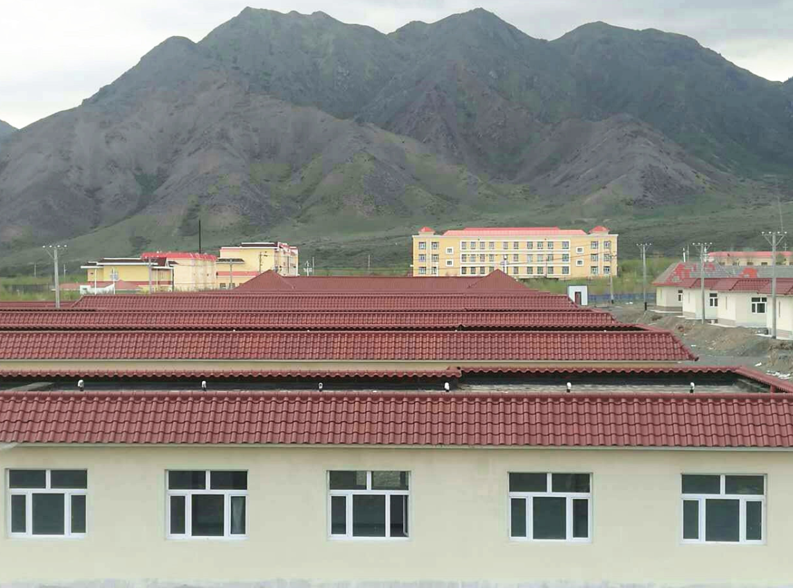 琉璃瓦屋頂在自建房中是如何安裝的?.png 琉璃瓦屋頂在自建房中是如何安裝的?.png