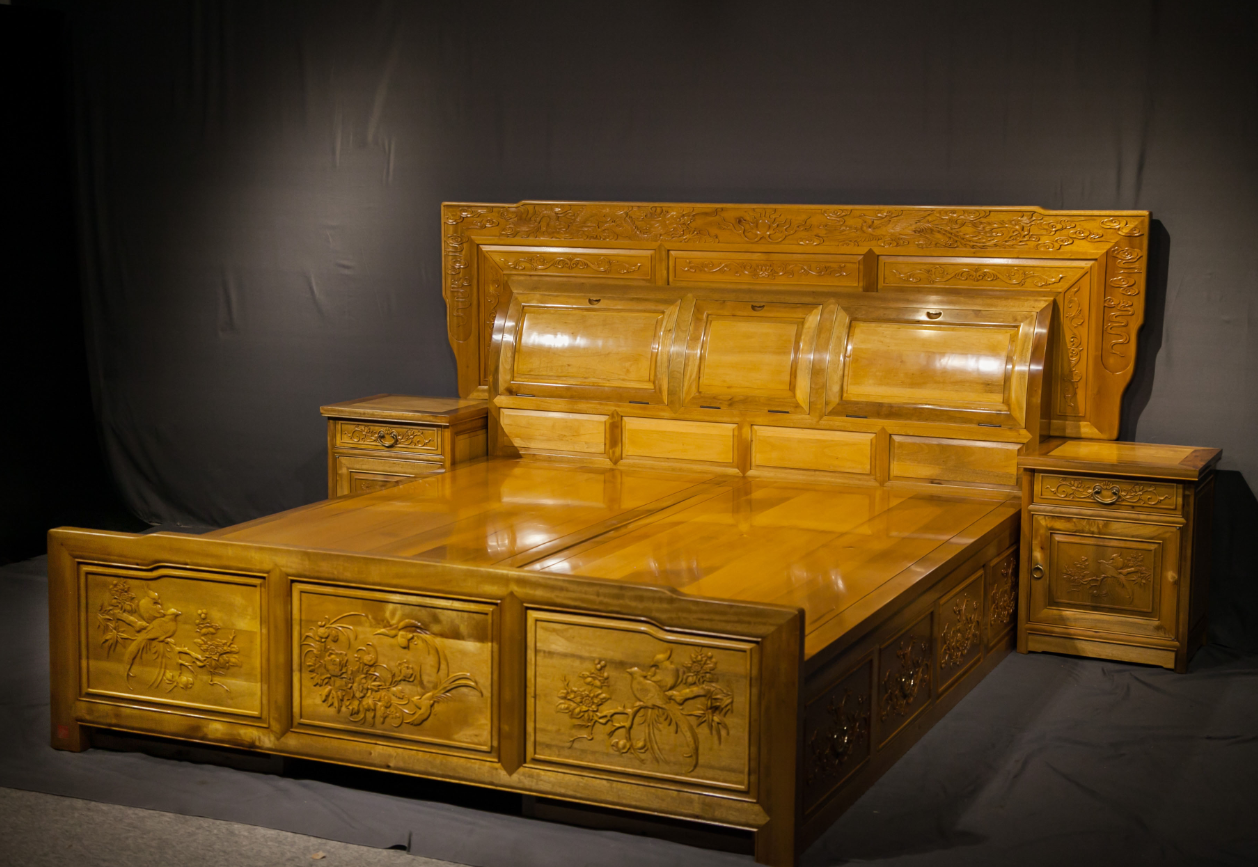 金絲楠家具優(yōu)缺點(diǎn)之四大缺點(diǎn).png 金絲楠家具優(yōu)缺點(diǎn)之四大缺點(diǎn).png
